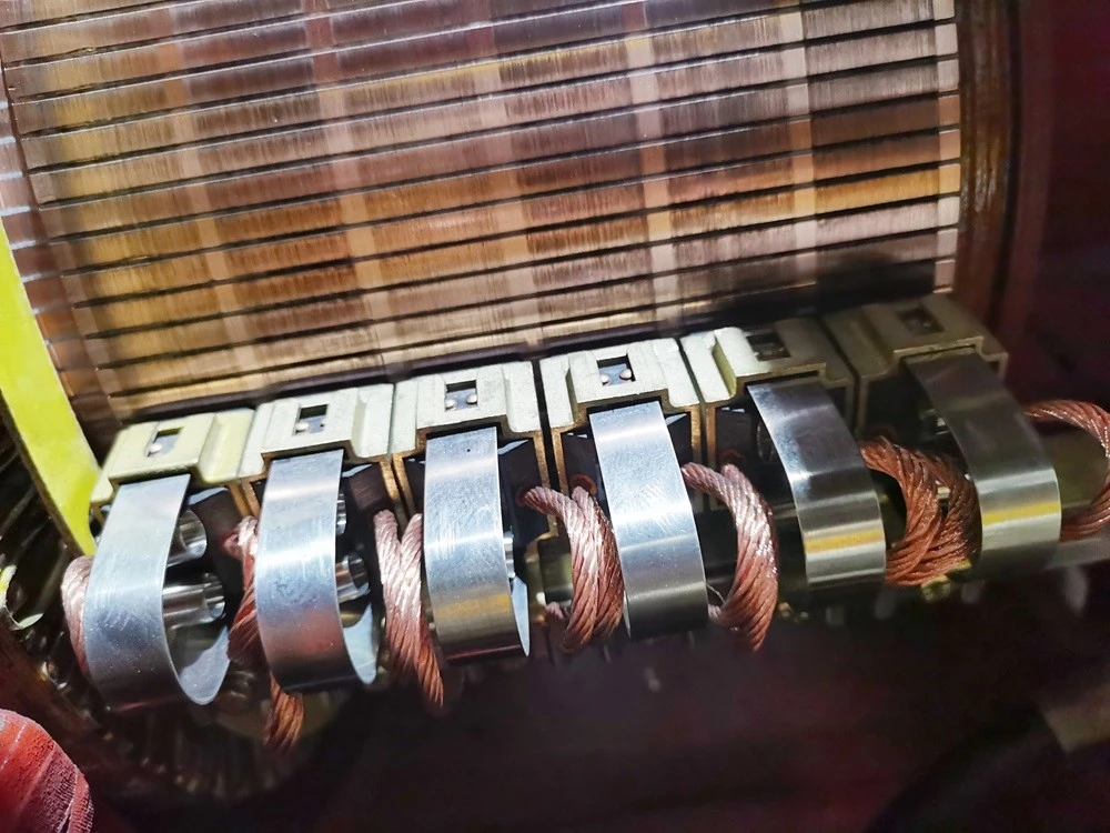 SIMO dc MOTOR commutator